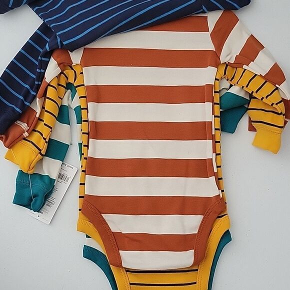 NWT Carter's Long Sleeve 4pc Bodysuit 6 months - Picture 3 of 7